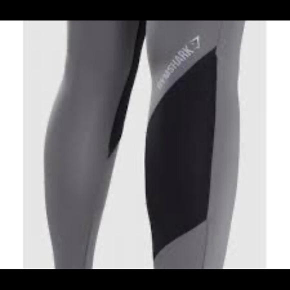 Gymshark Asymmetric smockey grey/ black leggings - Picture 3 of 3